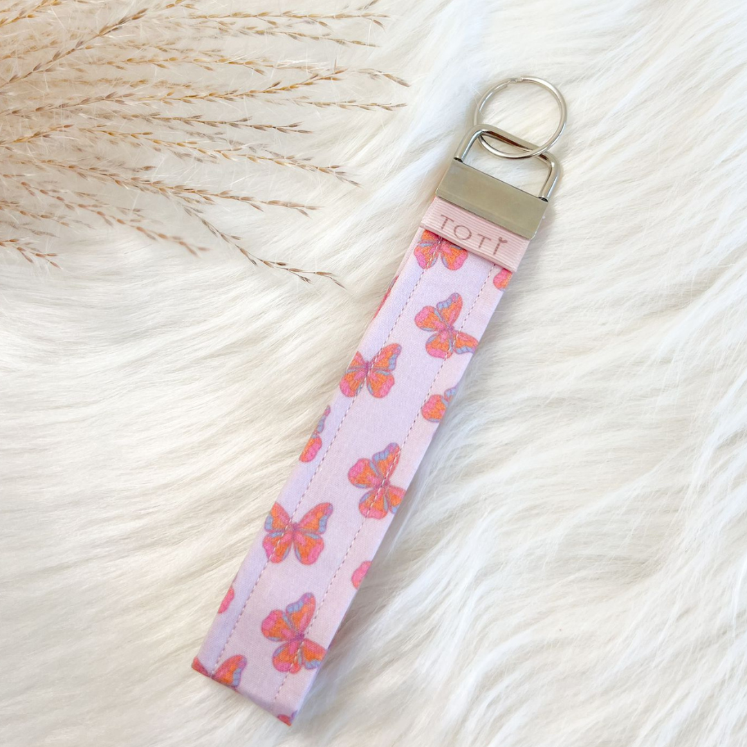 Wristlet Keychains, Fob Daisy Wristlet, Custom keychains, Handmade, Butterfly