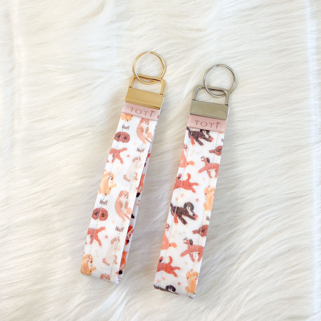 Wristlet Keychains, Fob Daisy Wristlet, Custom keychains, Handmade, Puppy