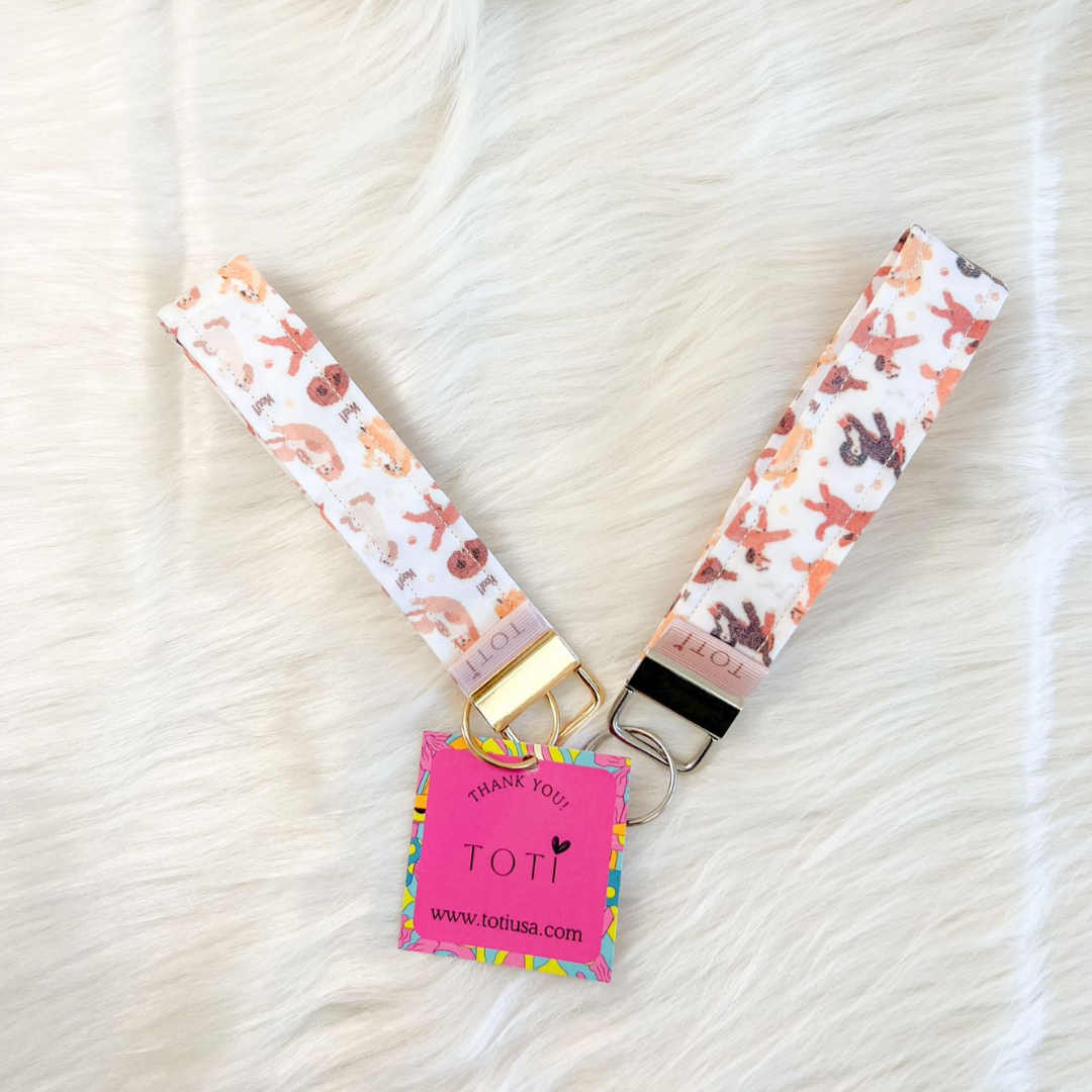 Wristlet Keychains, Fob Daisy Wristlet, Custom keychains, Handmade, Puppy