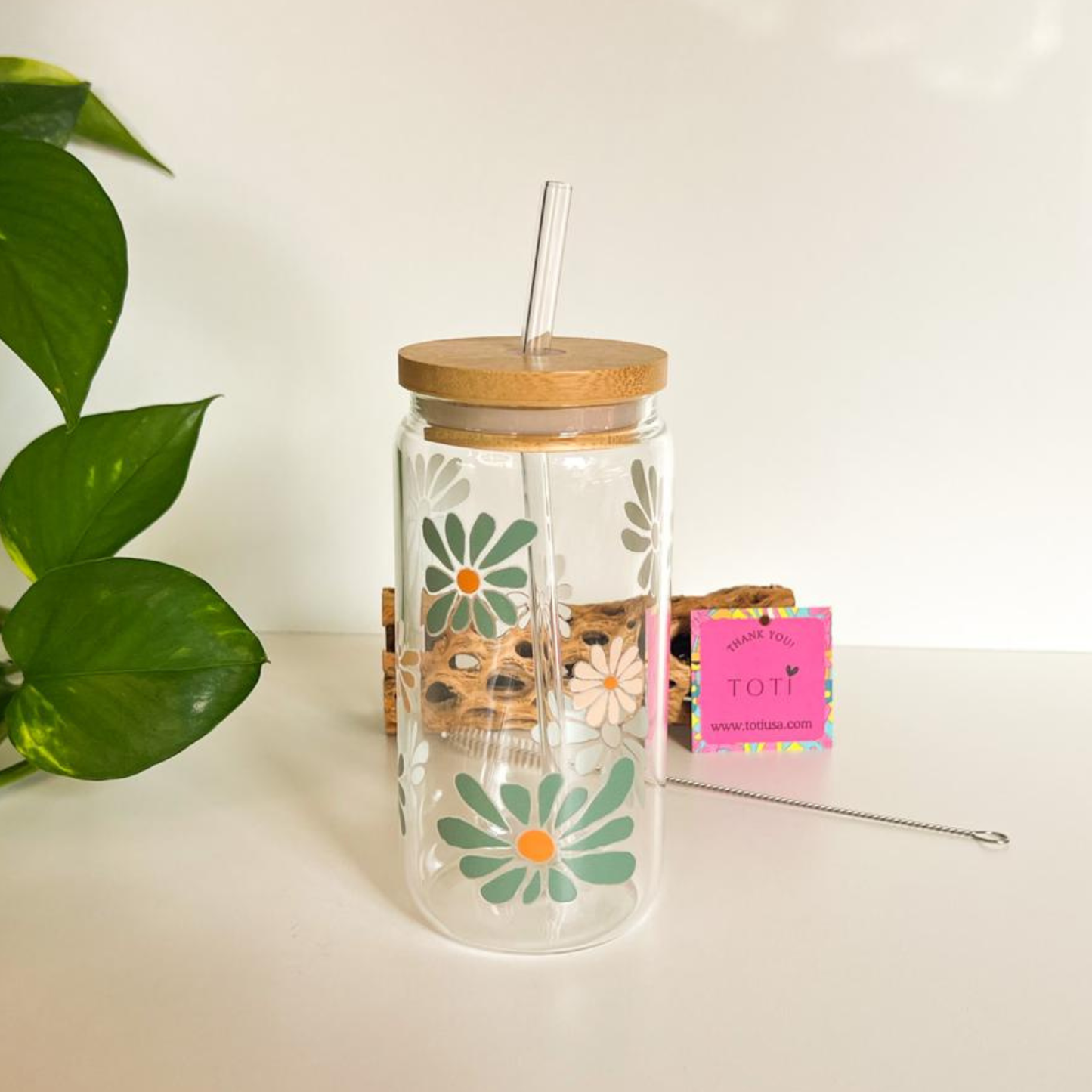Groovy Flowers - 16 oz Glass Iced Coffee Cup