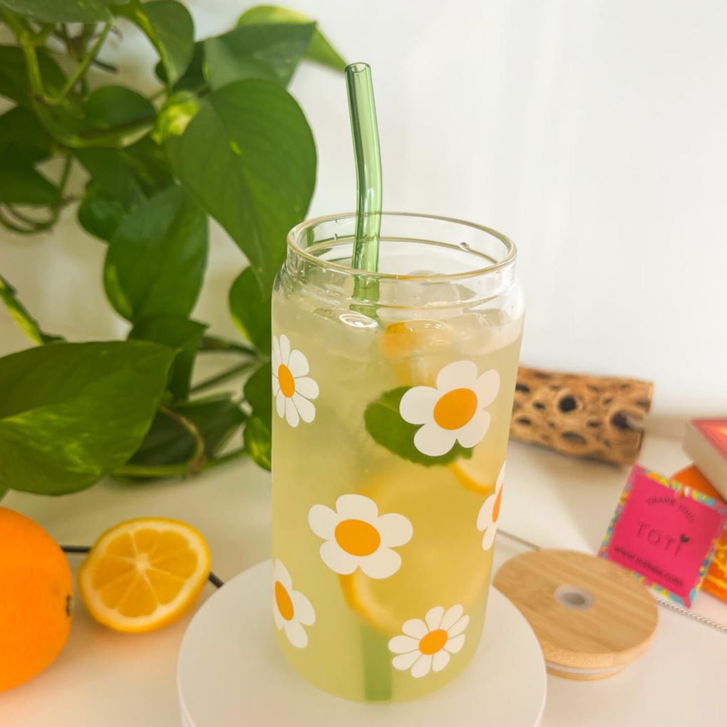 Marguerite Daisy -   16 oz  Glass Iced Coffee Cup